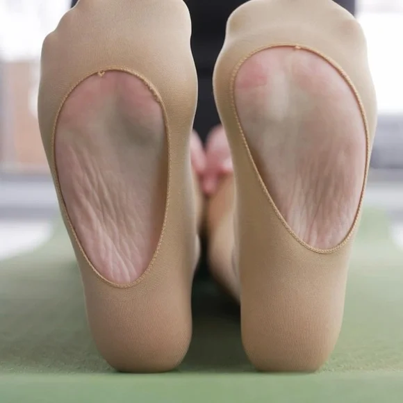 Theatricals Convertible Tights Child Ballet Pink - Picture 3 of 6